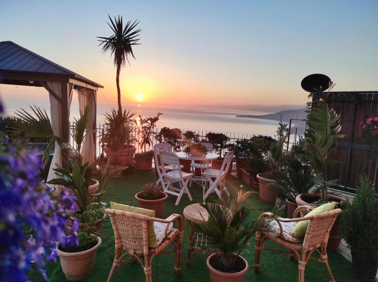 B&B Roomantic & Piscina Idromassaggio Cefalù Dış mekan fotoğraf
