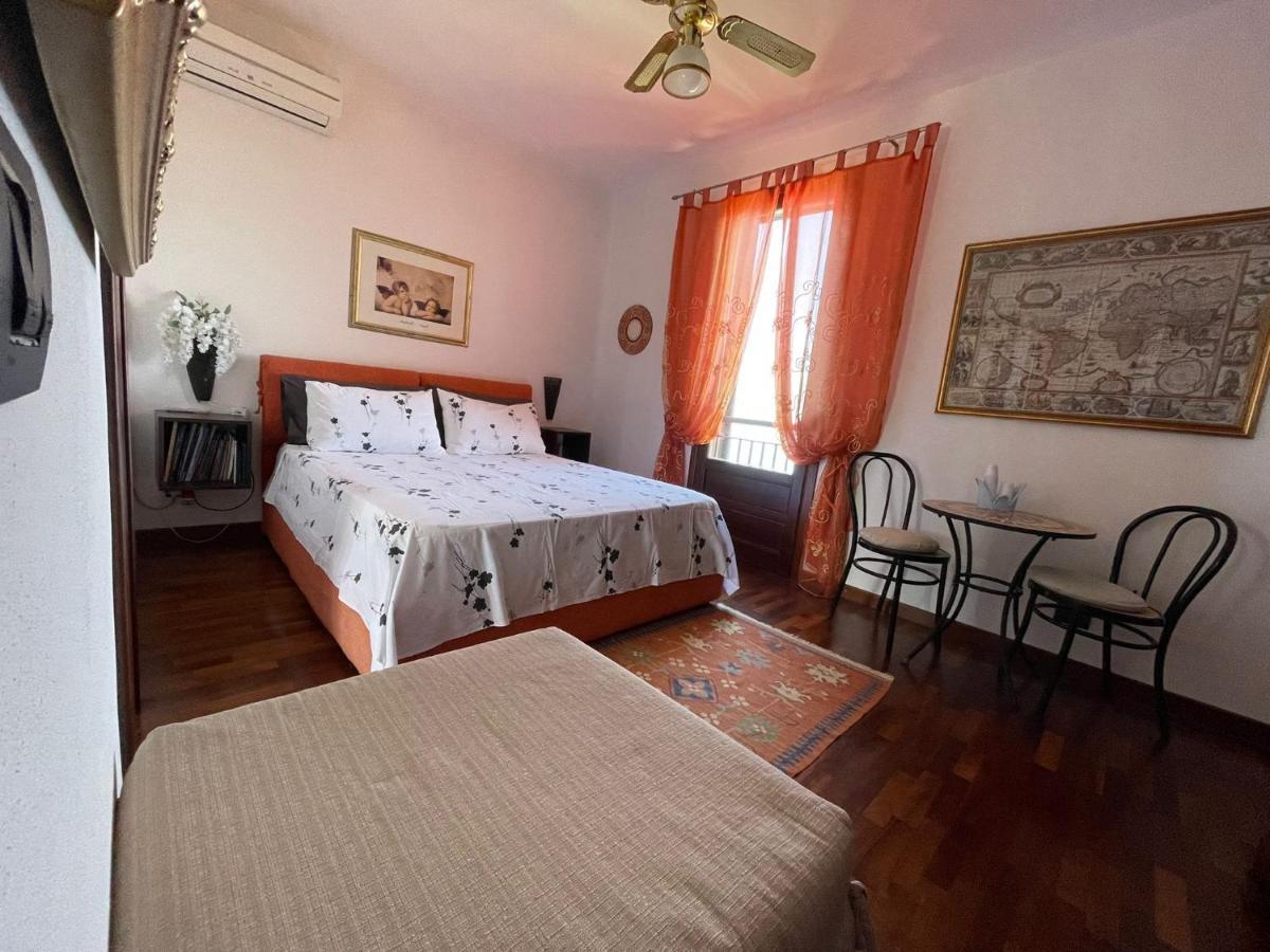 B&B Roomantic & Piscina Idromassaggio Cefalù Dış mekan fotoğraf